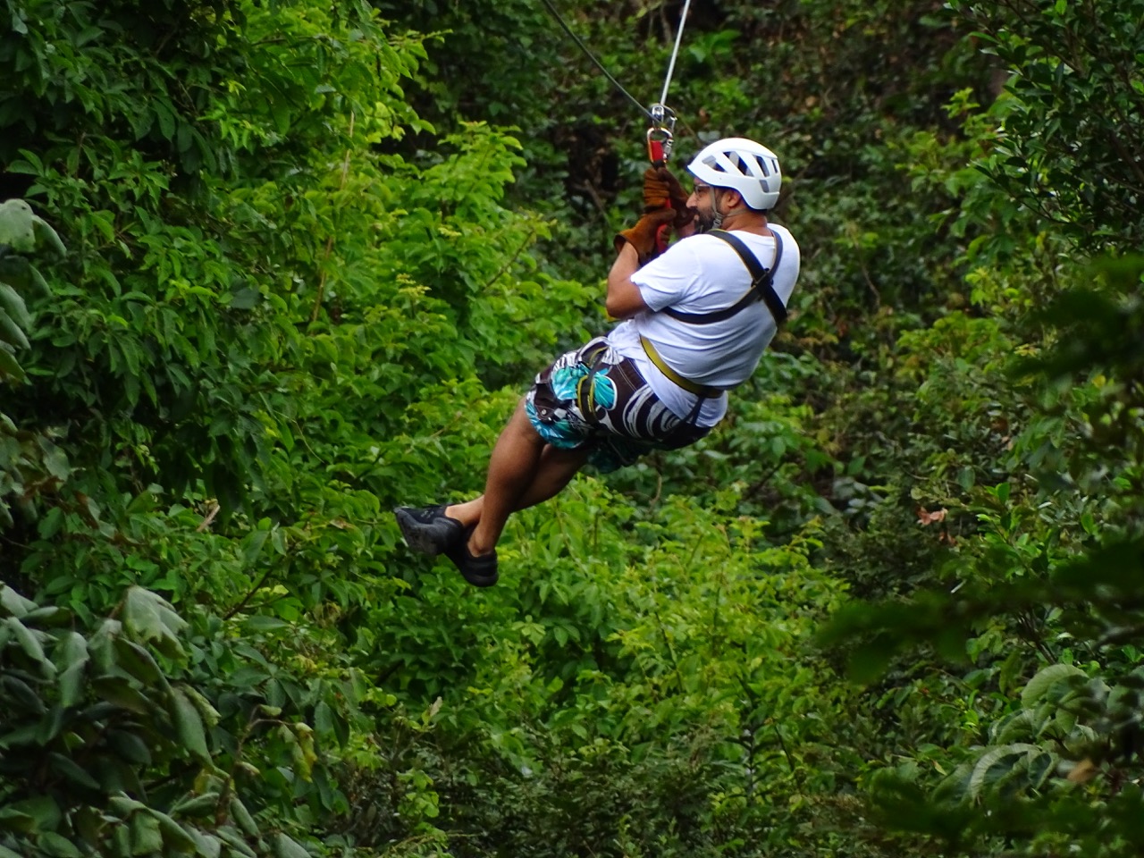 Imran Rahman ziplining